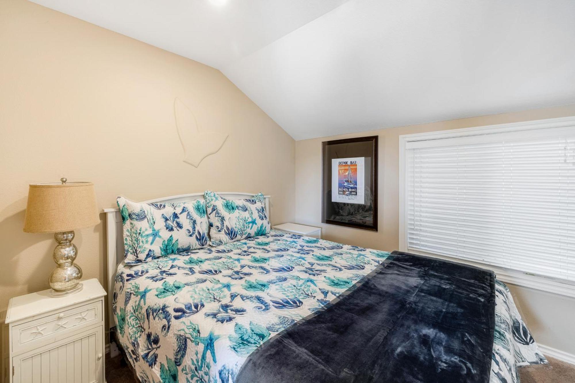 Captain'S Quarters And Cabins Depoe Bay Quarto foto
