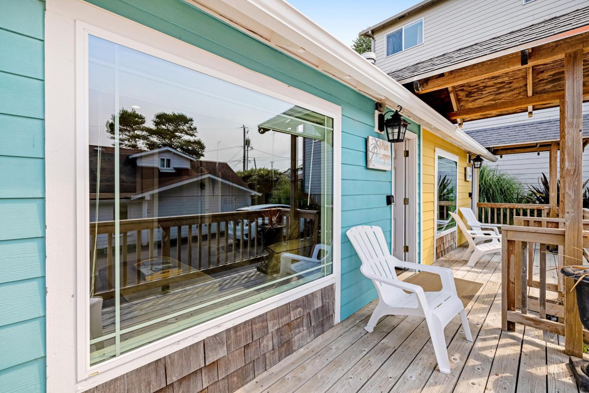 Captain'S Quarters And Cabins Depoe Bay Quarto foto